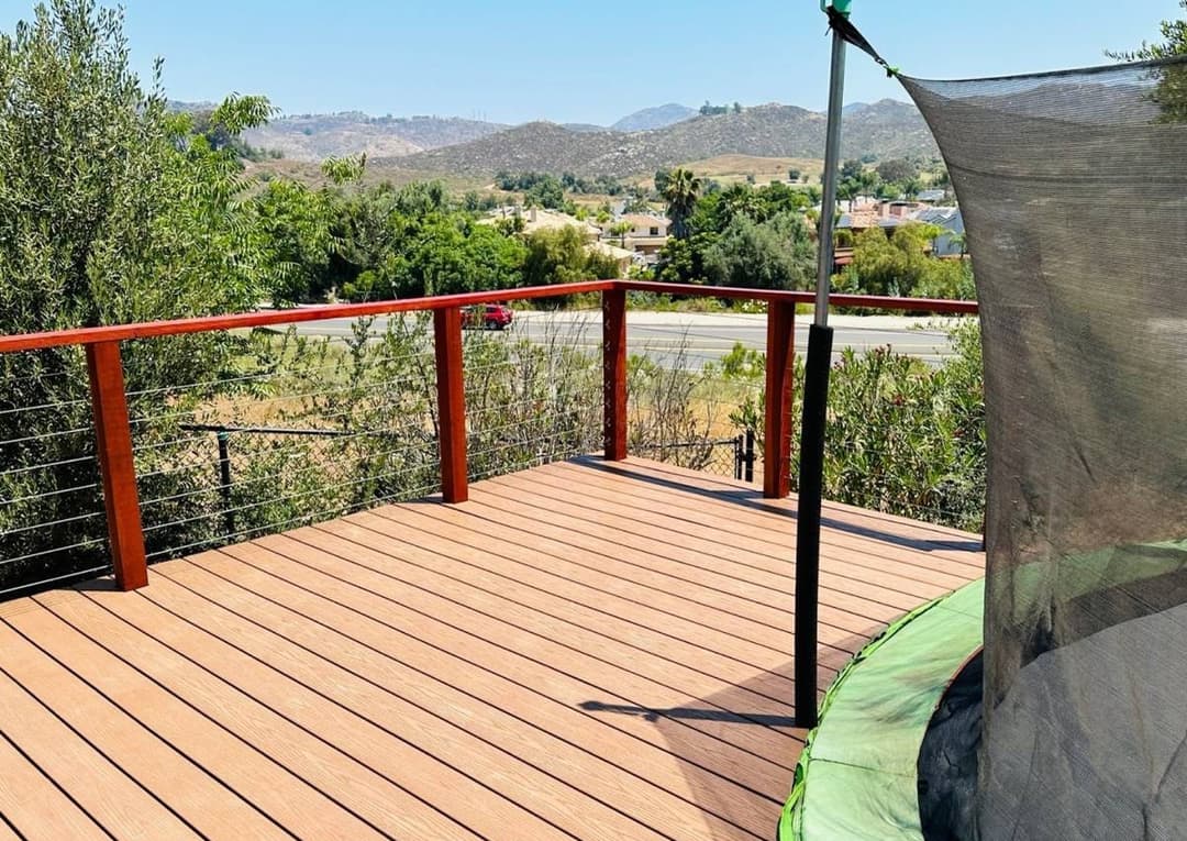 picture of newly built deck